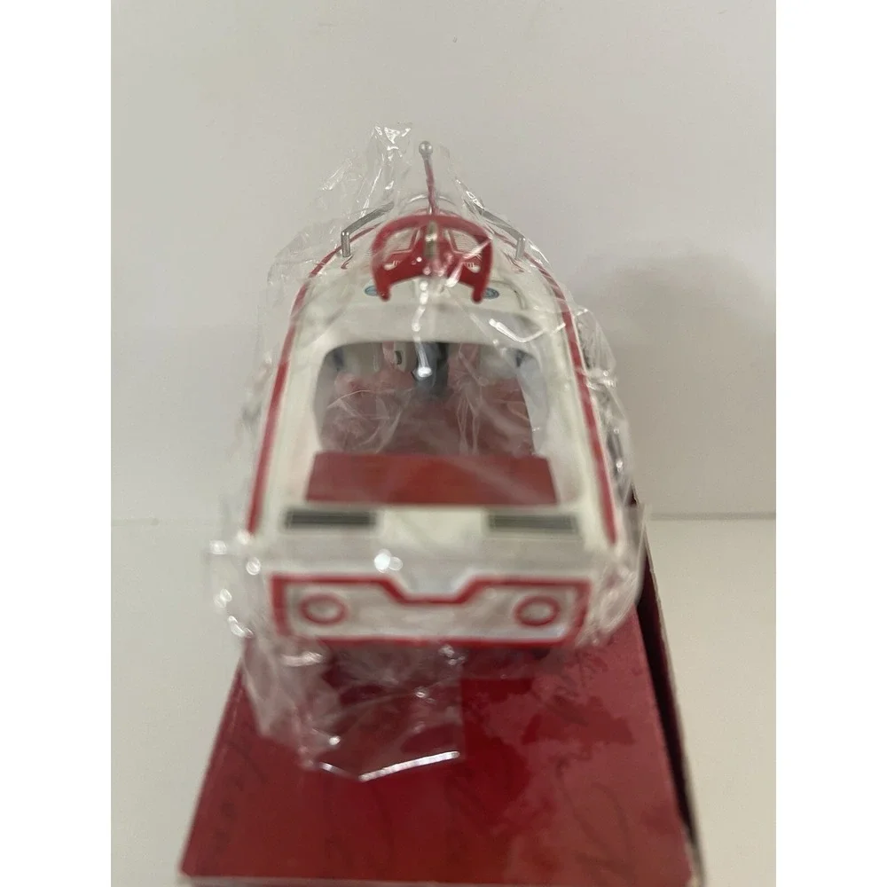 Hallmark Keepsake Ornament~1968 Murray Jolly‎ Roger Flagship~6th in Series~1999